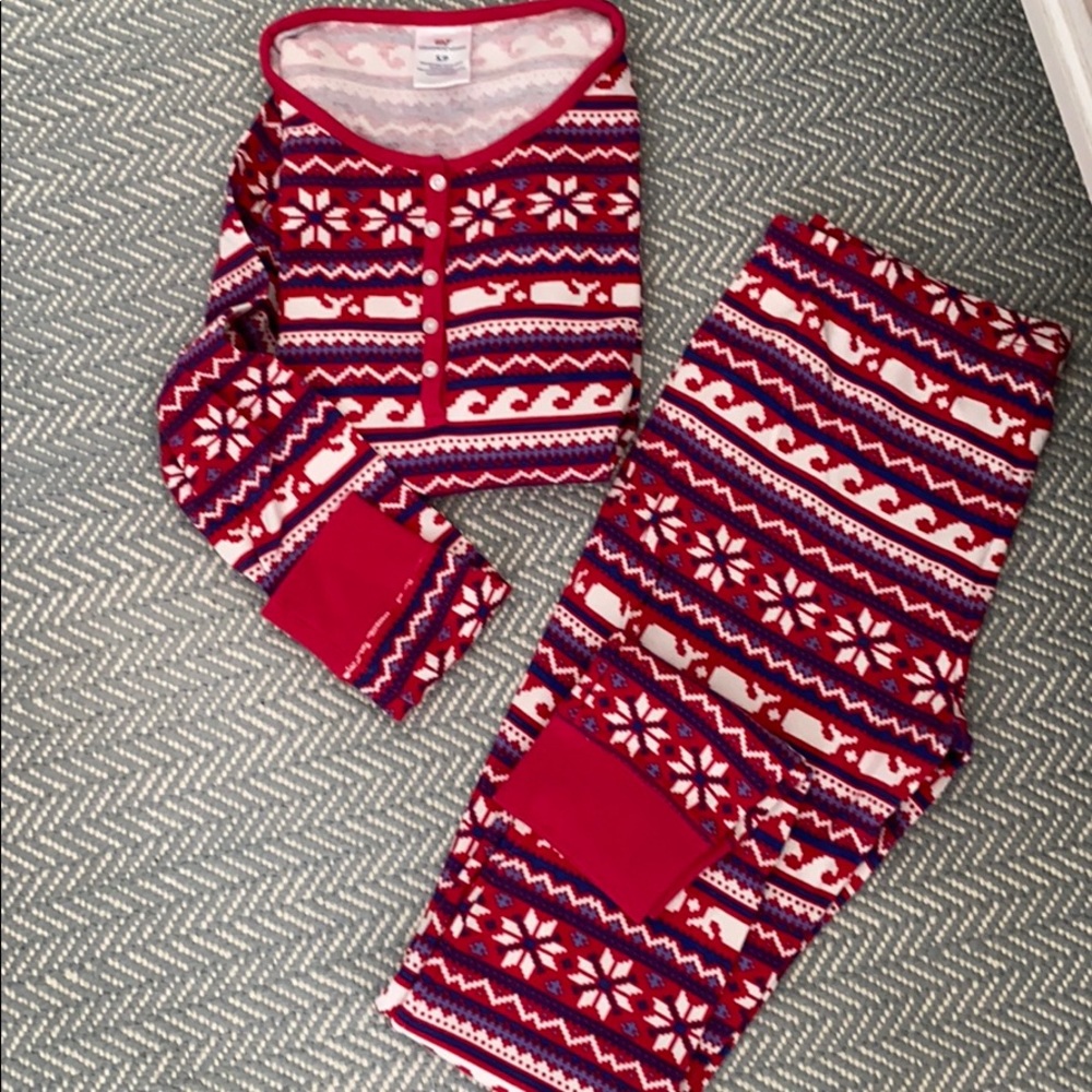 Vineyard Vines pajama set